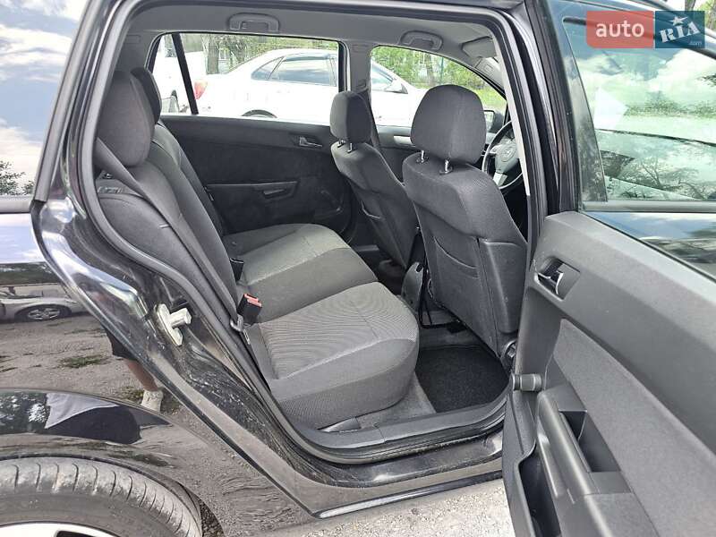 Универсал Opel Astra 2009 в Каменском