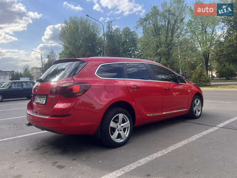 Універсал Opel Astra 2010 в Нікополі