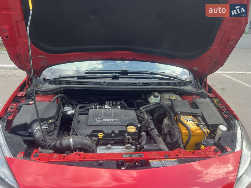 Універсал Opel Astra 2010 в Нікополі