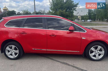 Универсал Opel Astra 2010 в 