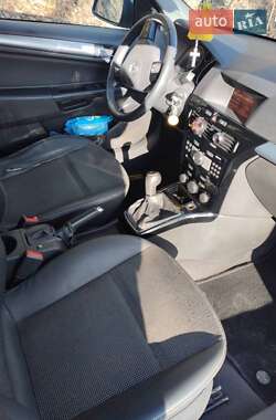 Універсал Opel Astra 2010 в 