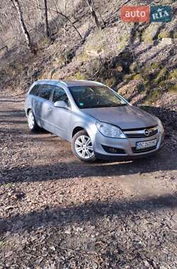 Opel Astra 2010 Opel Astra 2010