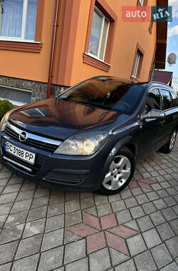 Универсал Opel Astra 2006 в Стрые