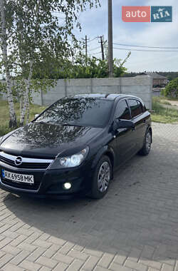 Хетчбек Opel Astra 2007 в 