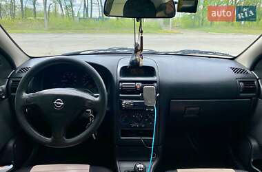 Седан Opel Astra 2008 в 