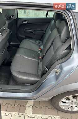 Універсал Opel Astra 2005 в 