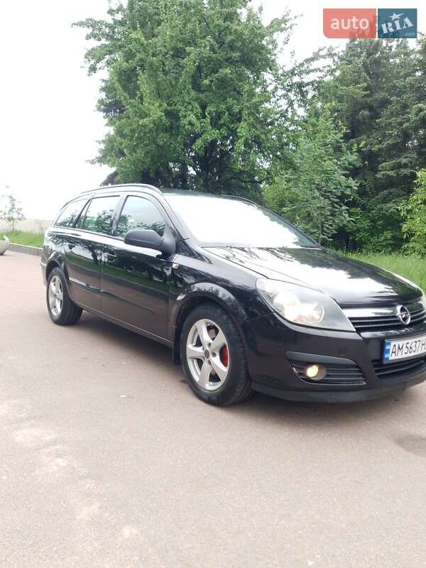 Універсал Opel Astra 2006 в Житомирі
