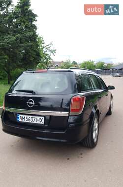 Универсал Opel Astra 2006 в 