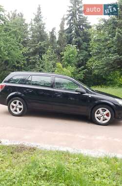 Универсал Opel Astra 2006 в 