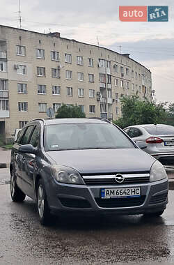 Універсал Opel Astra 2005 в Житомирі
