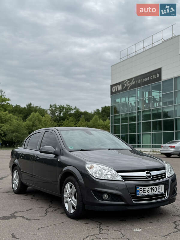 Седан Opel Astra 2008 в 