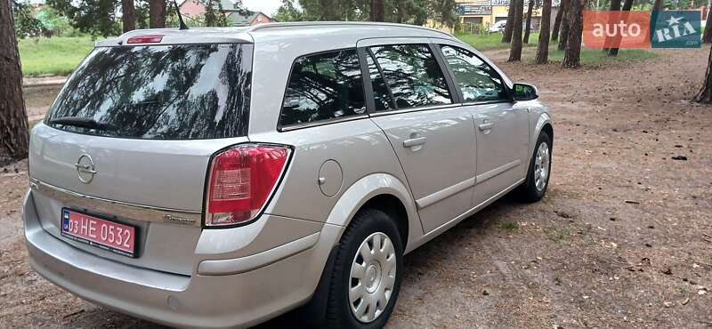 Универсал Opel Astra 2007 в Сумах