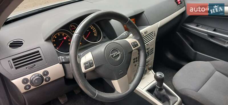Универсал Opel Astra 2007 в Сумах