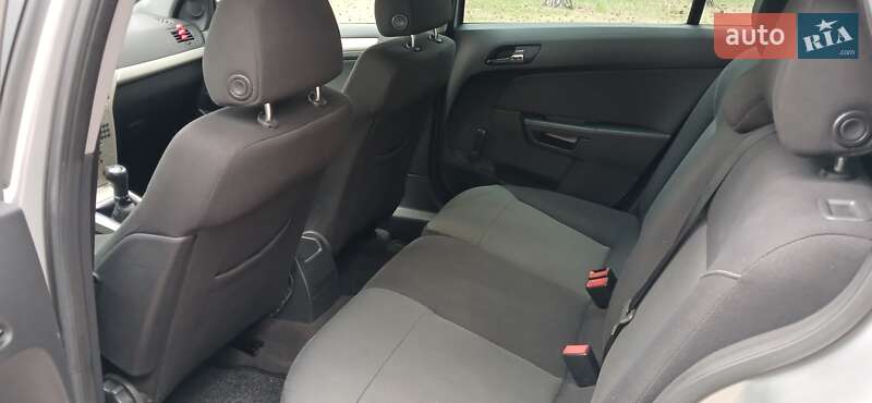 Универсал Opel Astra 2007 в Сумах