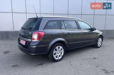 Универсал Opel Astra 2009 в 