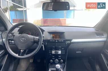 Универсал Opel Astra 2009 в 