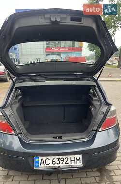 Хэтчбек Opel Astra 2009 в 