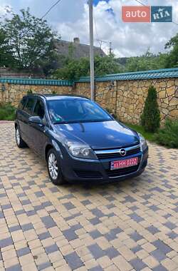 Універсал Opel Astra 2005 в Могилів-Подільському