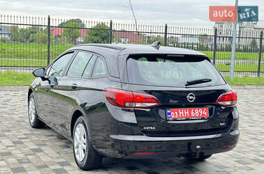 Универсал Opel Astra 2017 в 