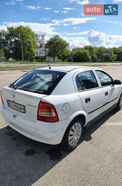 Хетчбек Opel Astra 2003 в 