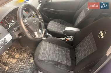 Универсал Opel Astra 2006 в 