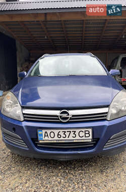 Универсал Opel Astra 2005 в 