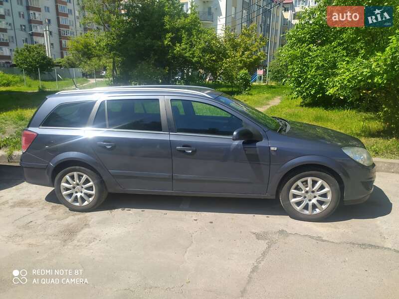 Універсал Opel Astra 2008 в Львові