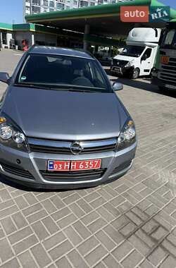 Универсал Opel Astra 2005 в Луцке