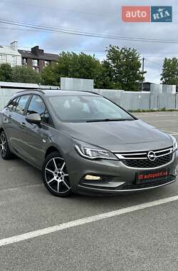 Універсал Opel Astra 2017 в Білогородці