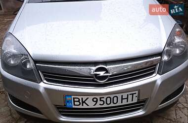 Opel Astra 2012 Opel Astra 2012