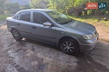 Седан Opel Astra 2003 в 