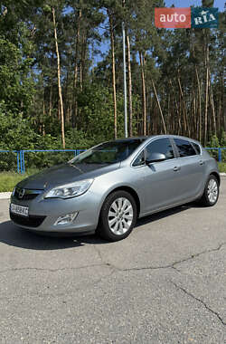 Opel Astra 2011 Opel Astra 2011