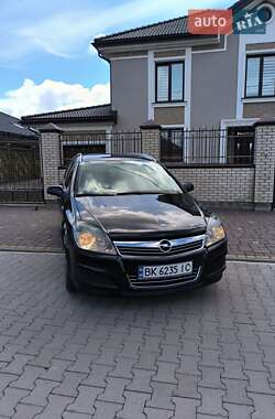 Універсал Opel Astra 2008 в Рівному
