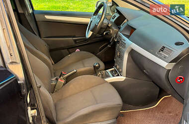 Универсал Opel Astra 2009 в 