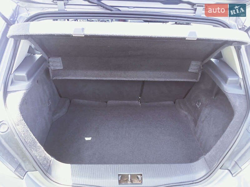 Хэтчбек Opel Astra 2007 в Луцке