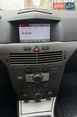 Универсал Opel Astra 2007 в 