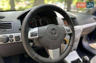 Універсал Opel Astra 2009 в 