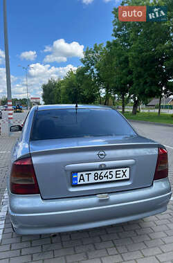 Седан Opel Astra 2003 в 