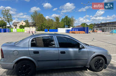 Седан Opel Astra 2003 в 