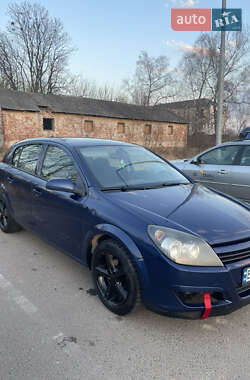 Хэтчбек Opel Astra 2005 в Львове