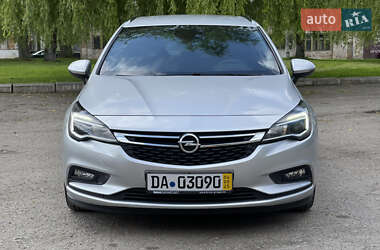 Универсал Opel Astra 2016 в 