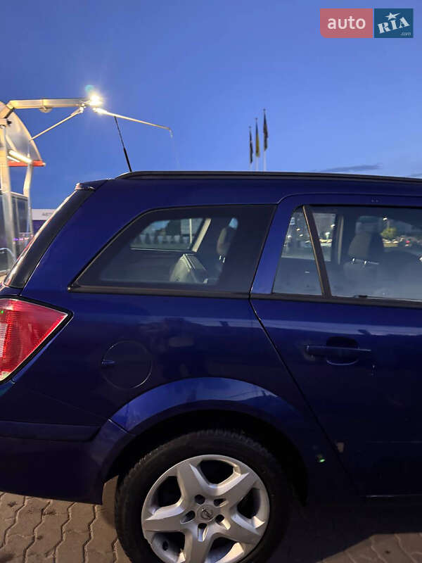 Универсал Opel Astra 2007 в Львове
