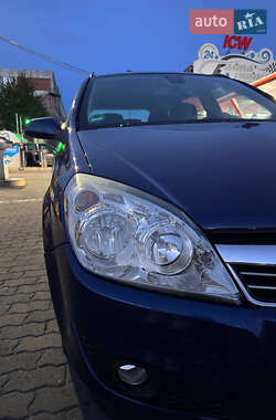 Универсал Opel Astra 2007 в 