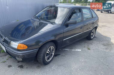 Хэтчбек Opel Astra 1995 в Звенигородке
