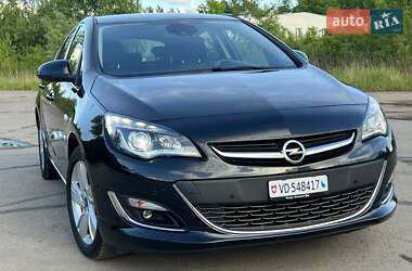 Хэтчбек Opel Astra 2014 в 