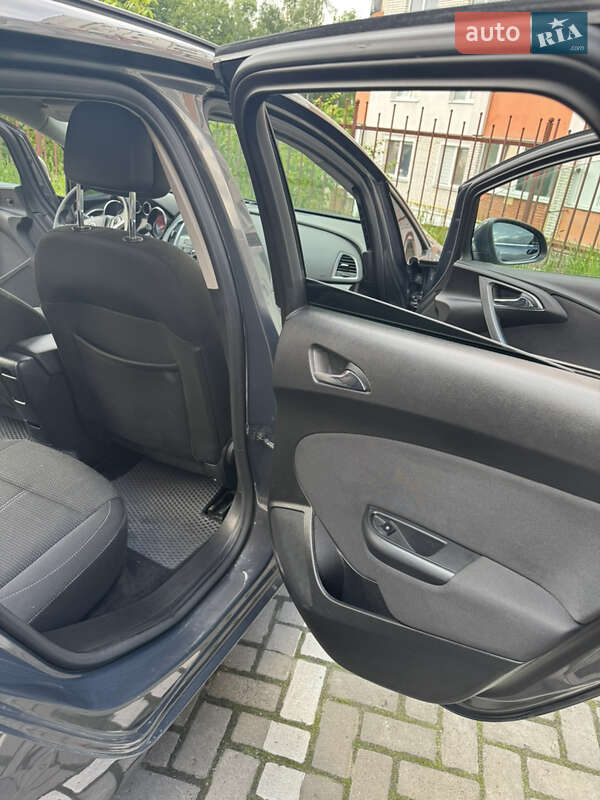 Універсал Opel Astra 2013 в Хмельницькому