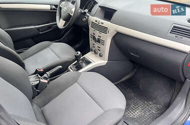 Универсал Opel Astra 2008 в 