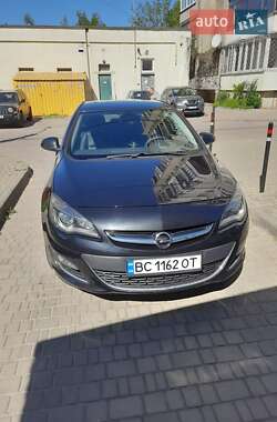 Хэтчбек Opel Astra 2013 в 