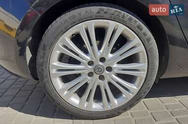 Хэтчбек Opel Astra 2013 в 