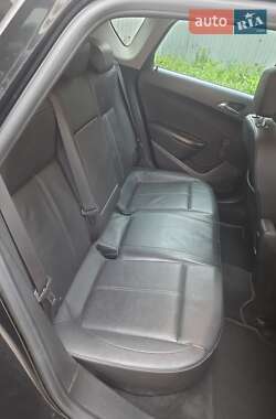 Хэтчбек Opel Astra 2013 в 